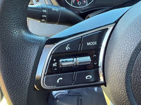 Used 2019 Kia Optima LX image 38