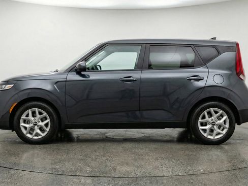 Used 2025 Kia Soul LX w/ LX Technology Package FWD image 5