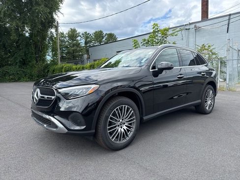 New 2026 Mercedes-Benz GLC 300 4MATIC image 3