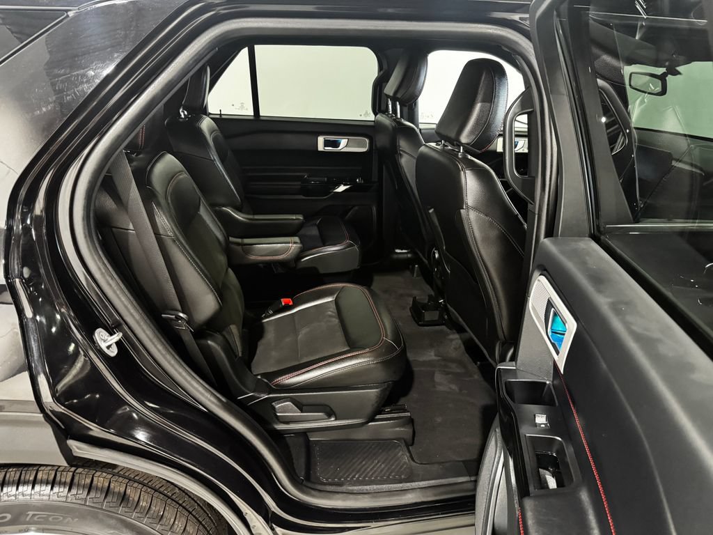 Used 2022 Ford Explorer ST-Line w/ Class IV Trailer Tow Package AWD/4WD image 25