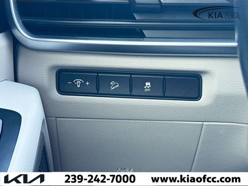 Certified 2024 Kia Telluride S w/ S Sunroof Package image 37