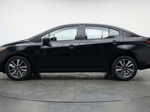 Used 2025 Nissan Versa SV FWD image 5