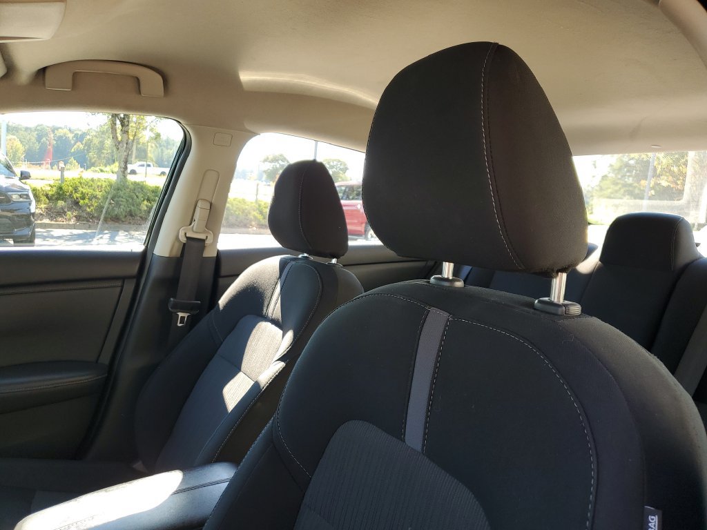 Used 2025 Nissan Sentra SV FWD image 18