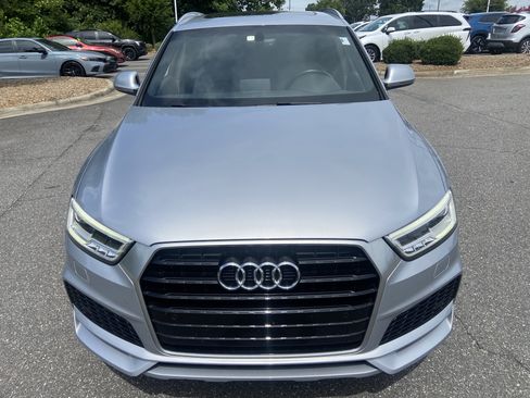Used 2018 Audi Q3 2.0T Premium Plus w/ Premium Plus Package FWD image 2