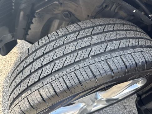 Used 2014 Nissan Murano LE w/ Platinum Edition Package image 29