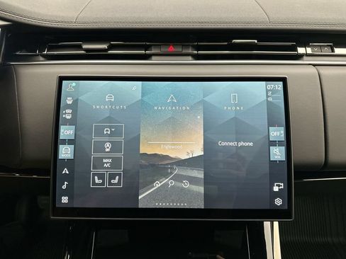 New 2026 Land Rover Range Rover Sport SE AWD/4WD image 13
