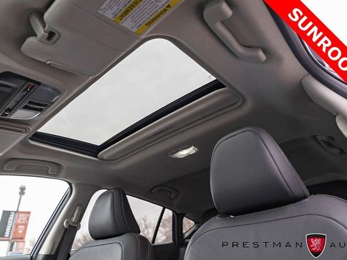 Used 2024 Subaru Crosstrek 2.5i Limited image 10