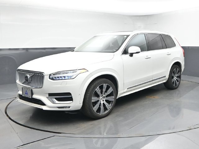 Used 2025 Volvo XC90 B6 Plus w/ Protection Package Premier AWD/4WD image 3