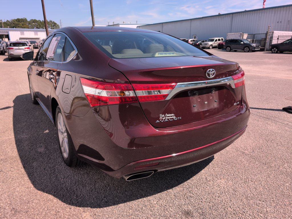 Used 2014 Toyota Avalon XLE Premium FWD image 6
