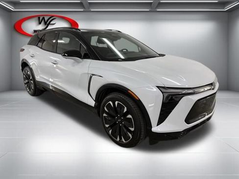 New 2026 Chevrolet Blazer EV RS FWD image 3