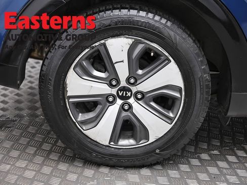 Used 2019 Kia Niro LX image 31