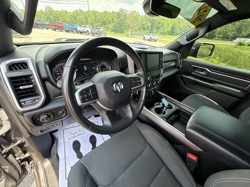 Used 2022 RAM 1500 Big Horn AWD/4WD image 30