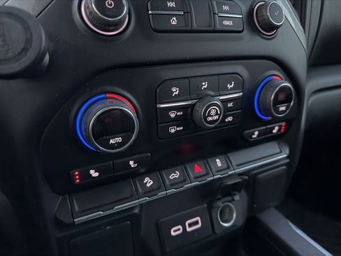 Used 2021 Chevrolet Silverado 1500 LT Trail Boss w/ Bed Protection Package image 8