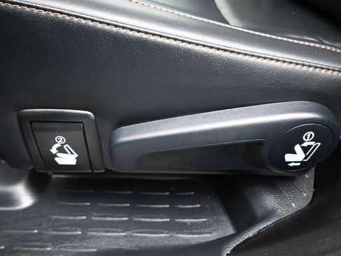 Used 2019 Toyota Highlander XLE image 35