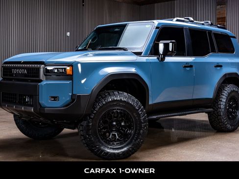 Used 2025 Toyota Land Cruiser image 5