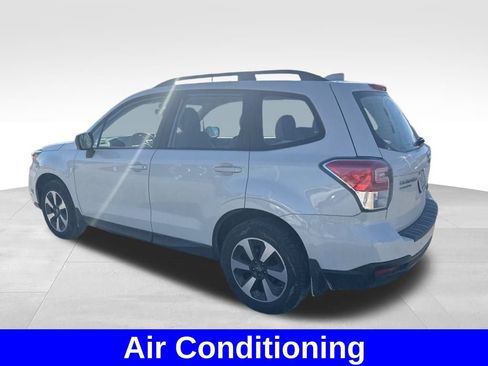 Used 2018 Subaru Forester 2.5i w/ Alloy Wheel Package image 6