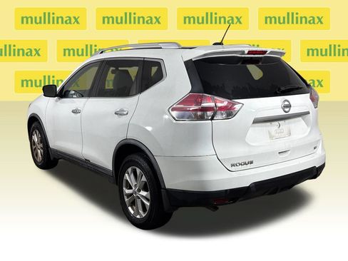 Used 2016 Nissan Rogue SV FWD image 12