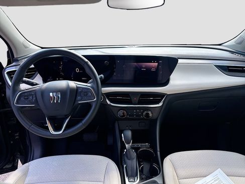 Used 2025 Buick Encore GX Preferred w/ Comfort Package FWD image 31