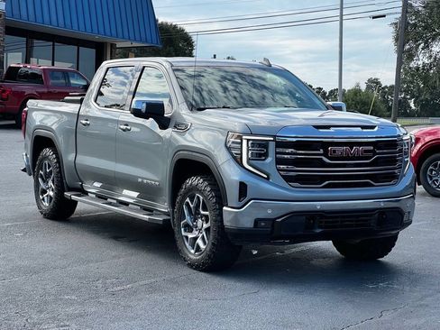 Used 2025 GMC Sierra 1500 SLT w/ SLT Premium Plus Package AWD/4WD image 9