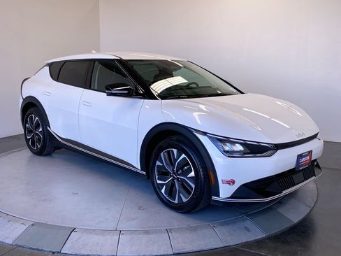 Used 2024 Kia EV6 Light RWD image 7