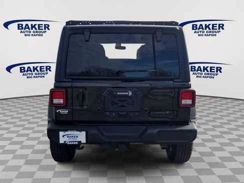 Used 2022 Jeep Wrangler Unlimited Sport image 7