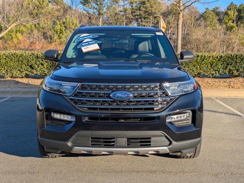 Certified 2023 Ford Explorer XLT w/ Equipment Group 202A image 9