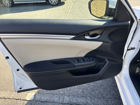 Used 2020 Honda Civic LX image 14