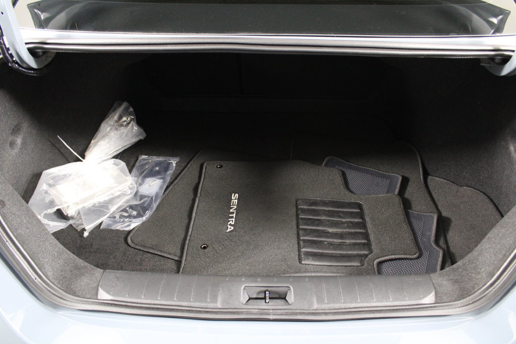Certified 2025 Nissan Sentra SV FWD image 17