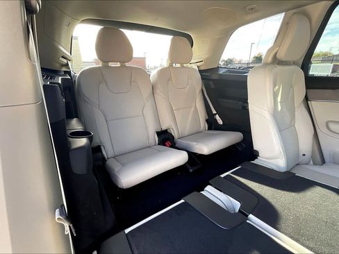 New 2026 Volvo XC90 T8 Ultra image 28