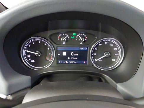 Used 2024 Buick Enclave Essence w/ Experience Buick Package image 19