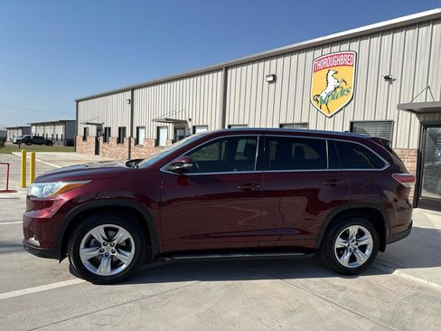 Used 2014 Toyota Highlander Limited image 17