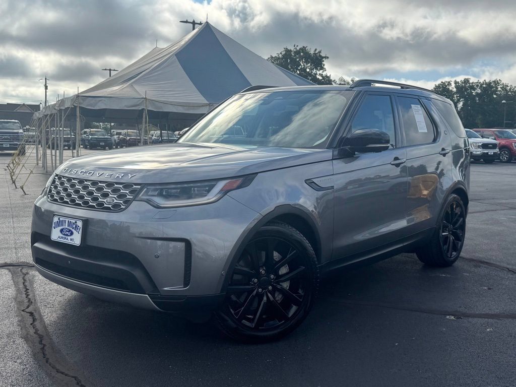 Used 2024 Land Rover Discovery S AWD/4WD image 30