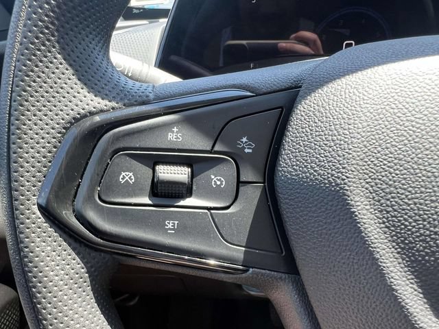 Certified 2024 Chevrolet Trax LT FWD image 24
