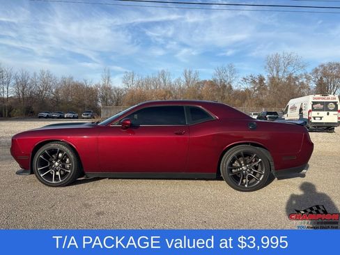 Used 2020 Dodge Challenger R/T w/ T/A Package image 2