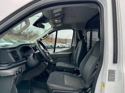 Used 2024 Ford Transit 250 Low Roof w/ Exterior Upgrade Package RWD image 16