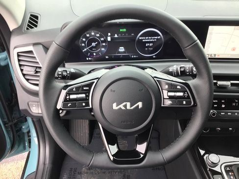 New 2026 Kia Seltos SX image 12