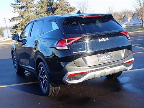 Certified 2023 Kia Sportage EX image 9