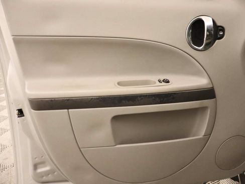 Used 2006 Chevrolet HHR LT w/ Preferred Equipment Group FWD image 16