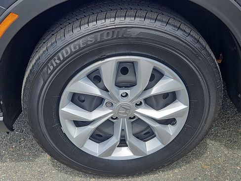 Used 2024 Honda CR-V LX image 7
