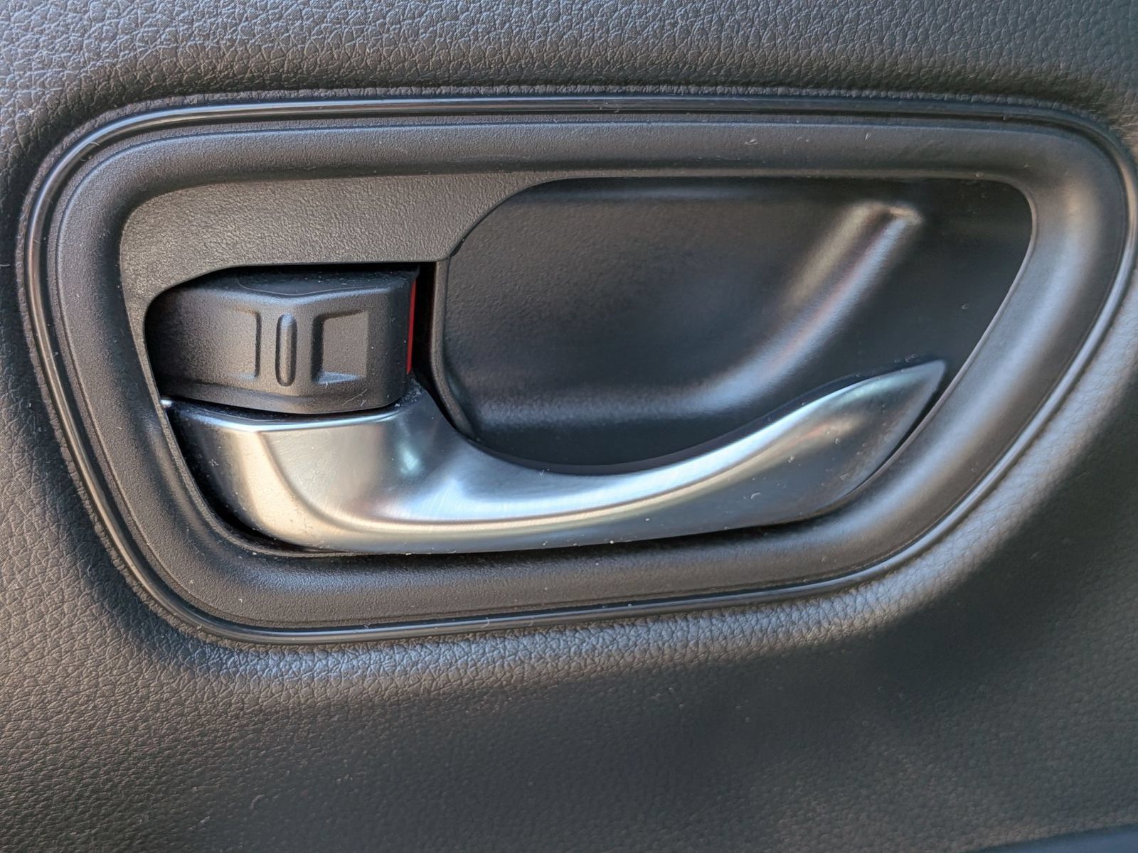 Used 2023 Honda HR-V Sport image 27