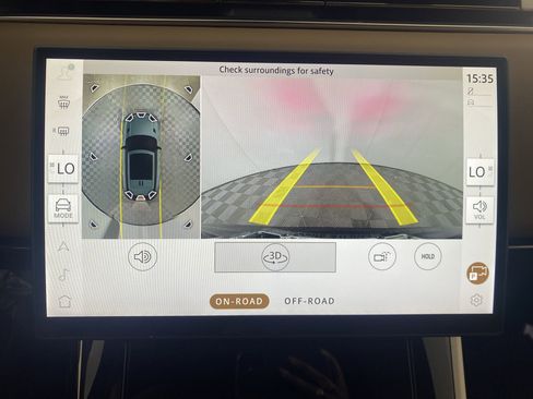 New 2025 Land Rover Range Rover Sport Dynamic SE image 23