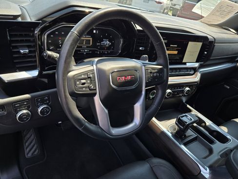 Used 2023 GMC Sierra 1500 SLT w/ SLT Premium Package AWD/4WD image 13
