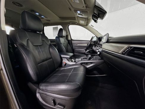 Used 2022 Kia Telluride EX w/ EX Premium Package image 32