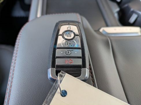 Certified 2025 Ford Expedition Max Active image 36