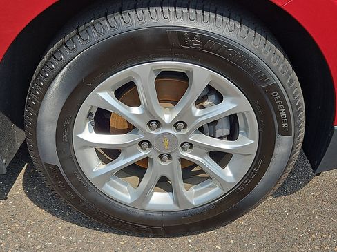 Used 2021 Chevrolet Equinox LT FWD image 8