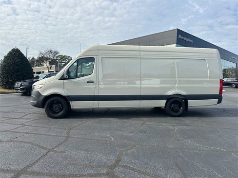 New 2026 Mercedes-Benz Sprinter 2500 image 4