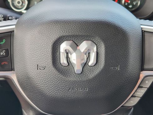 Used 2023 RAM 1500 Laramie AWD/4WD image 41