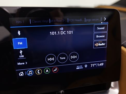 Used 2020 Chevrolet Corvette Stingray Preferred Cpe w/ 2LT Preferred Equipment Group RWD image 43