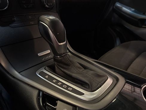 Used 2016 Ford Edge SE image 24