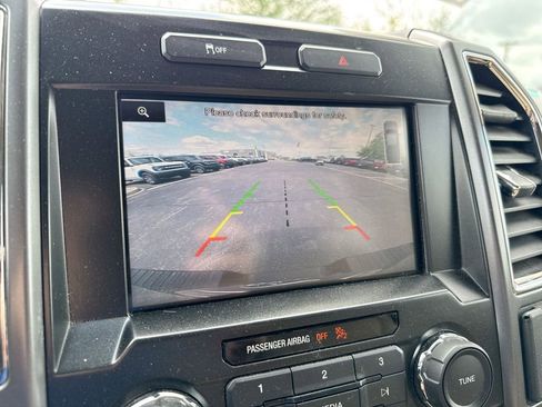 Used 2015 Ford F150 XLT w/ Equipment Group 302A Luxury image 15